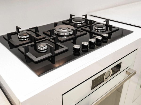 配资盘 凭什么国人只能用“阉割版”双眼燃气灶？了解原因后，不意外了！